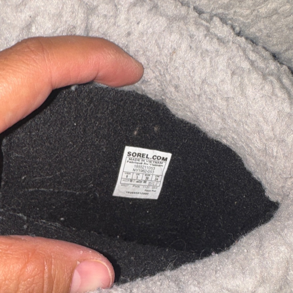 Sorel Gray and Black Boots with White Lining - Picture 8 of 8